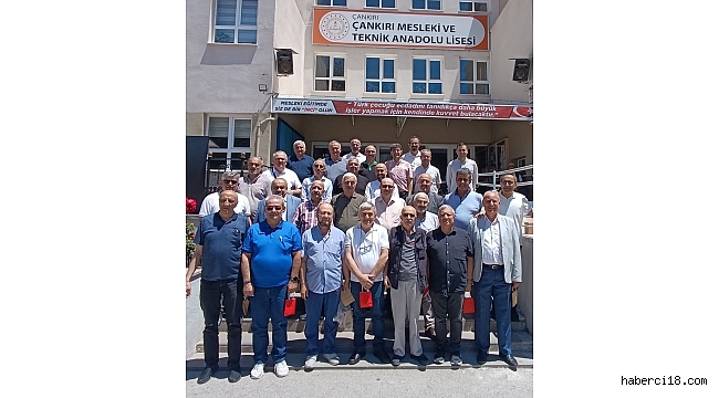 40 Yıl Sonra Aynı Sıralarda Buluştular