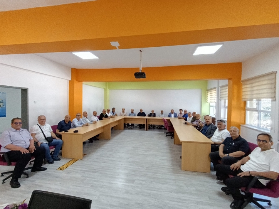 40 Yıl Sonra Aynı Sıralarda Buluştular - Görsel 9