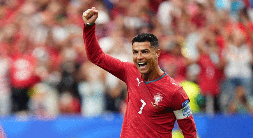 Cristiano Ronaldo Tarihe Geçti, Dünya Basınında Geniş Yankı Uyandırdı